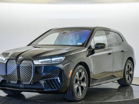 Certified 2023 BMW iX xDrive50 w/ Premium Package AWD/4WD image 1