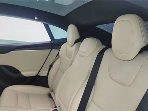 Used 2023 Tesla Model S Standard Range image 28