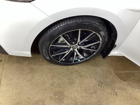 Used 2024 Toyota Camry SE FWD image 25