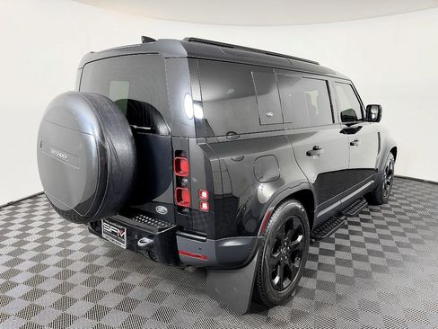 Used 2020 Land Rover Defender 110 S AWD/4WD image 8