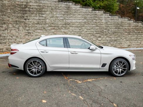 New 2026 Genesis G70 2.5T image 2