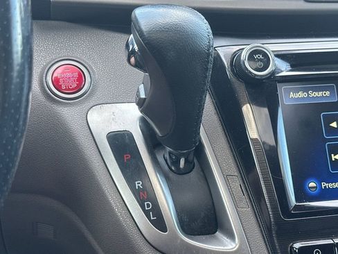 Used 2016 Honda Odyssey Touring Elite image 22
