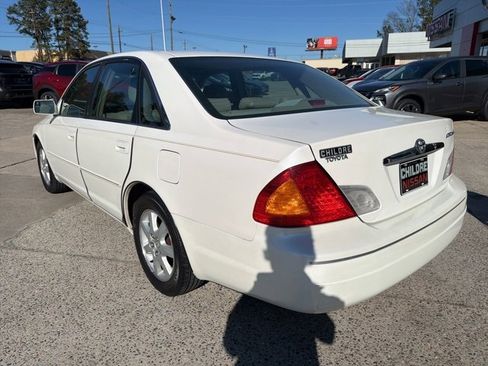Used 2000 Toyota Avalon XLS image 8
