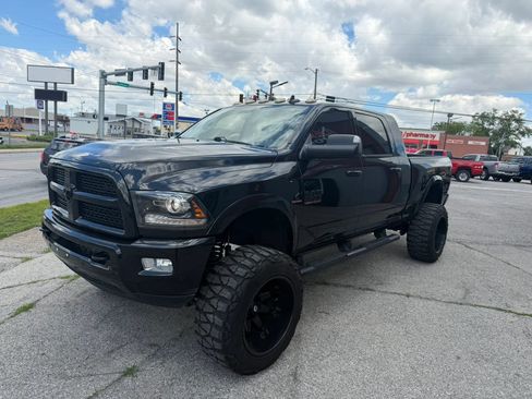 Used 2016 RAM 2500 Laramie w/ Sport Appearance Group AWD/4WD image 6