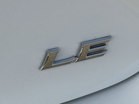 Used 2025 Toyota Camry LE FWD image 11