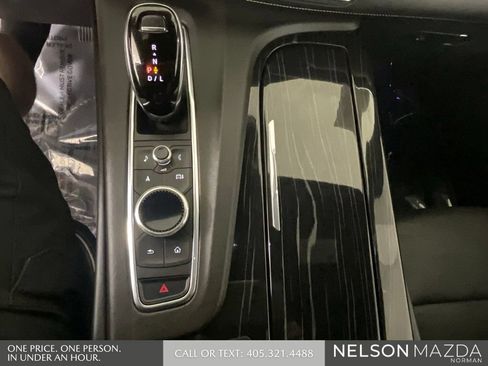 Used 2023 Cadillac Escalade Sport AWD/4WD image 38