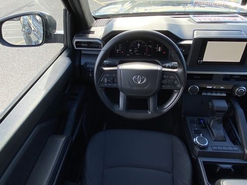 Used 2025 Toyota Tacoma SR image 27