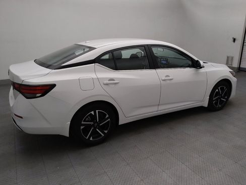 Used 2025 Nissan Sentra SV FWD image 10