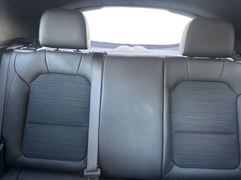 Used 2025 Buick Envista Preferred image 19