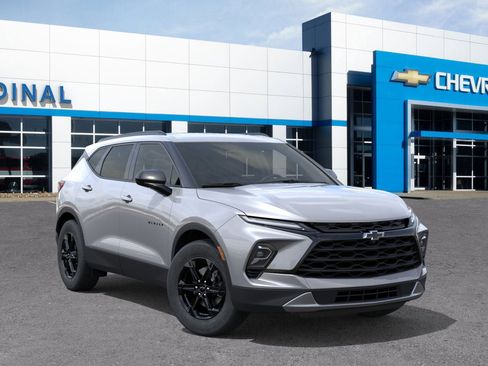 New 2025 Chevrolet Blazer LT w/ Convenience Package image 7