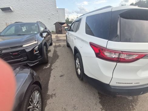 Used 2018 Chevrolet Traverse LT AWD/4WD image 6