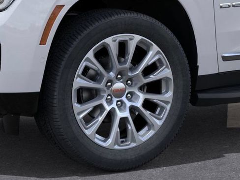 New 2026 GMC Yukon XL Denali w/ LPO, Floor Liner Package AWD/4WD image 10