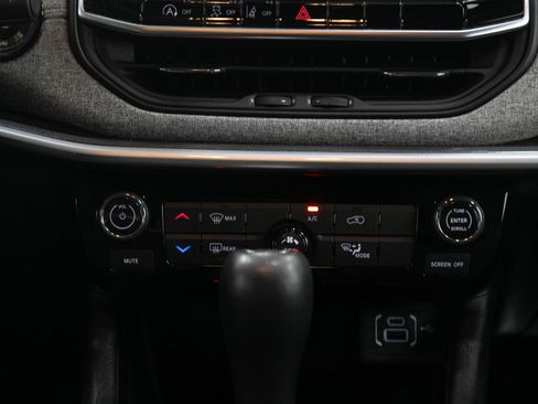 Used 2024 Jeep Compass Latitude AWD/4WD image 18