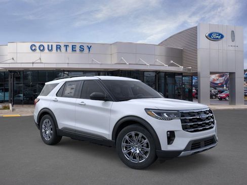 New 2026 Ford Explorer Active w/ Active Comfort Package image 7