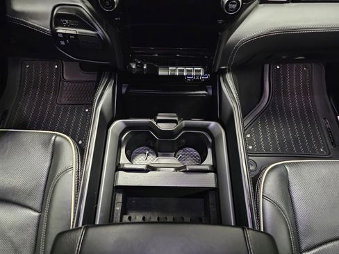 Used 2022 RAM 2500 Limited image 21