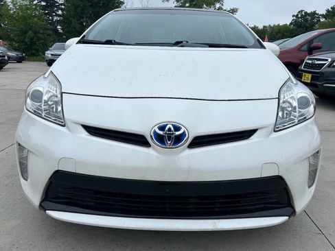 Used 2015 Toyota Prius Four image 3