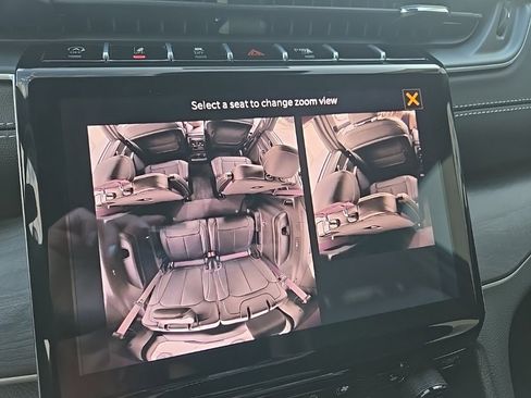 New 2025 Jeep Grand Cherokee L Limited w/ Luxury Tech Group II image 58