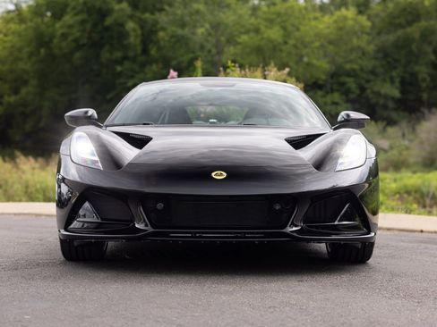 New 2025 Lotus Emira image 12