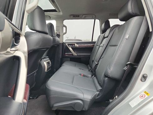 Used 2019 Lexus GX 460 Premium image 10