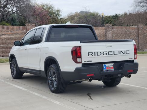 Certified 2025 Honda Ridgeline Sport image 8