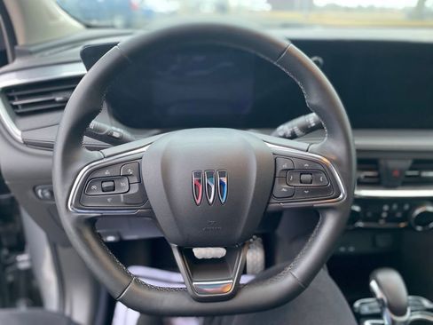 Used 2024 Buick Encore GX Sport Touring image 28