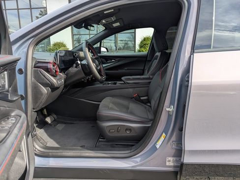 Used 2025 Chevrolet Blazer EV RS AWD/4WD image 16