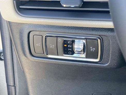 New 2026 Lincoln Corsair Premiere image 30