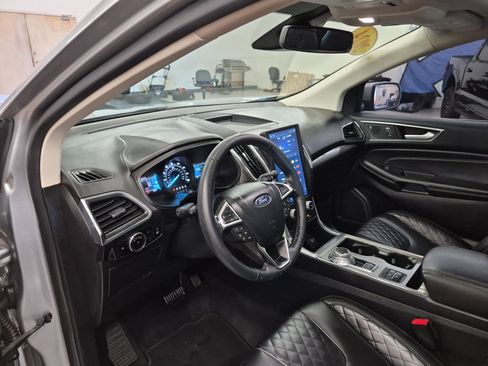 Used 2024 Ford Edge Titanium AWD/4WD image 14
