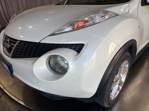 Used 2014 Nissan Juke S FWD image 9