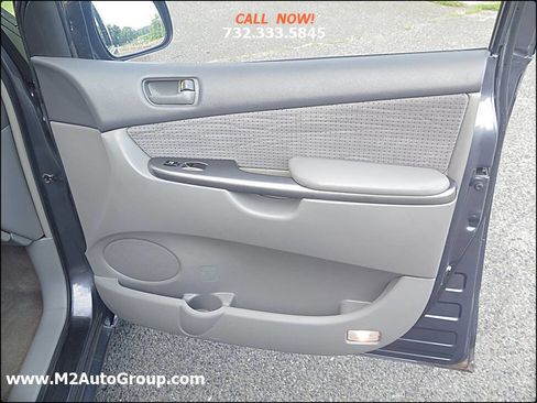 Used 2006 Toyota Sienna LE image 18