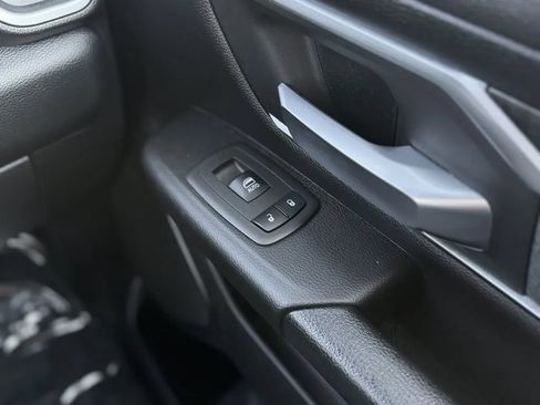 Used 2019 RAM 1500 Big Horn AWD/4WD image 13