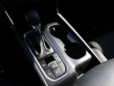Used 2019 Hyundai Santa Fe SEL image 38