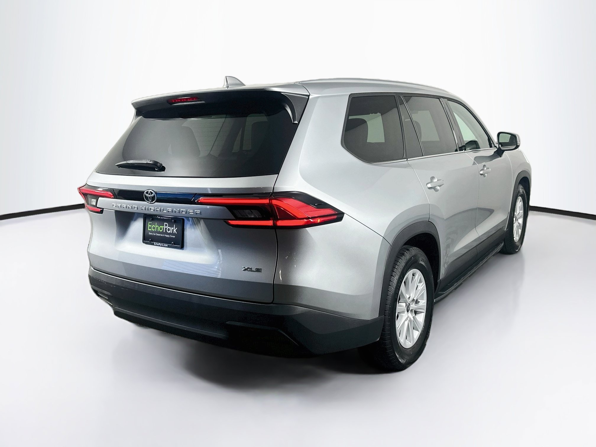 Used 2024 Toyota Grand Highlander FWD image 9