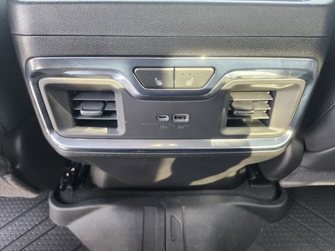 Used 2025 Chevrolet Silverado 2500 High Country AWD/4WD image 31