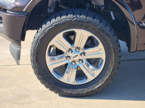 Used 2018 Ford F150 XLT w/ Equipment Group 302A Luxury image 10