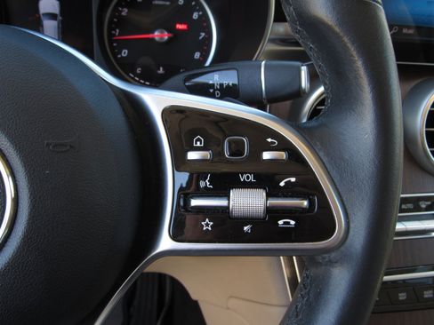 Used 2022 Mercedes-Benz GLC 300 w/ Premium Package Lite image 24