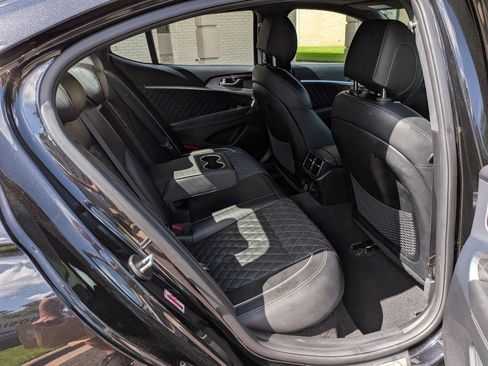 Used 2021 Genesis G70 3.3T RWD image 14
