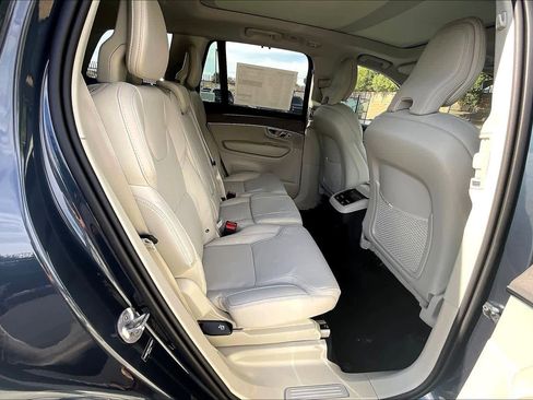 New 2026 Volvo XC90 B6 Ultra w/ Protection Package image 27