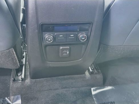 Used 2021 Buick Enclave Essence FWD image 20