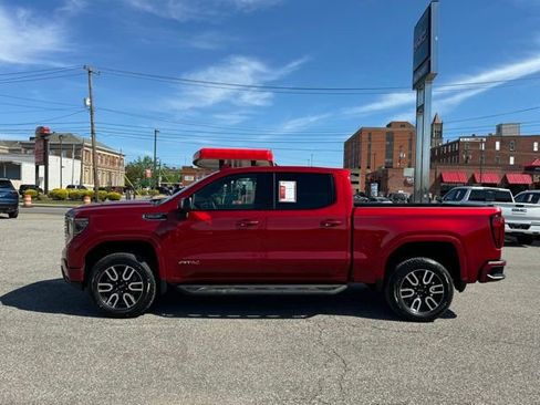 Used 2025 GMC Sierra 1500 AT4 w/ AT4 Premium Package AWD/4WD image 1