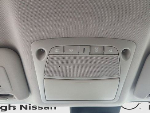 Used 2019 Nissan Rogue Sport SV AWD/4WD image 25