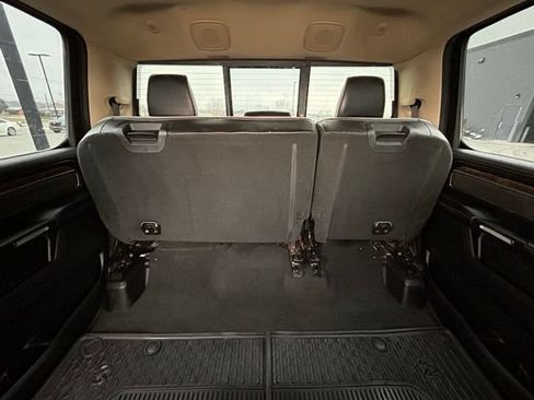 Used 2019 RAM 1500 Laramie AWD/4WD image 42