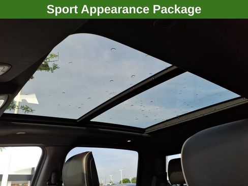 Used 2021 RAM 1500 Laramie AWD/4WD image 16