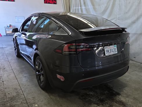 Used 2024 Tesla Model X AWD/4WD image 11