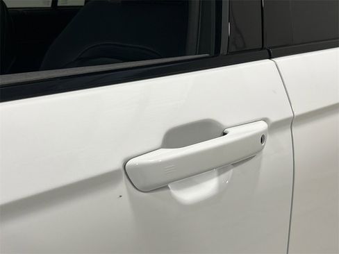 New 2025 Jeep Grand Cherokee Limited w/ Luxury Tech Group II image 13