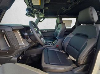 New 2026 Ford Bronco Outer Banks video 4