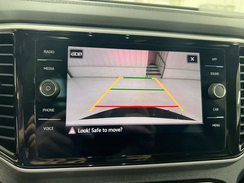 Used 2022 Volkswagen Atlas Cross Sport SE FWD image 15