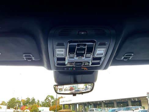 Used 2025 Cadillac Escalade V w/ LPO, ONYX Package image 34