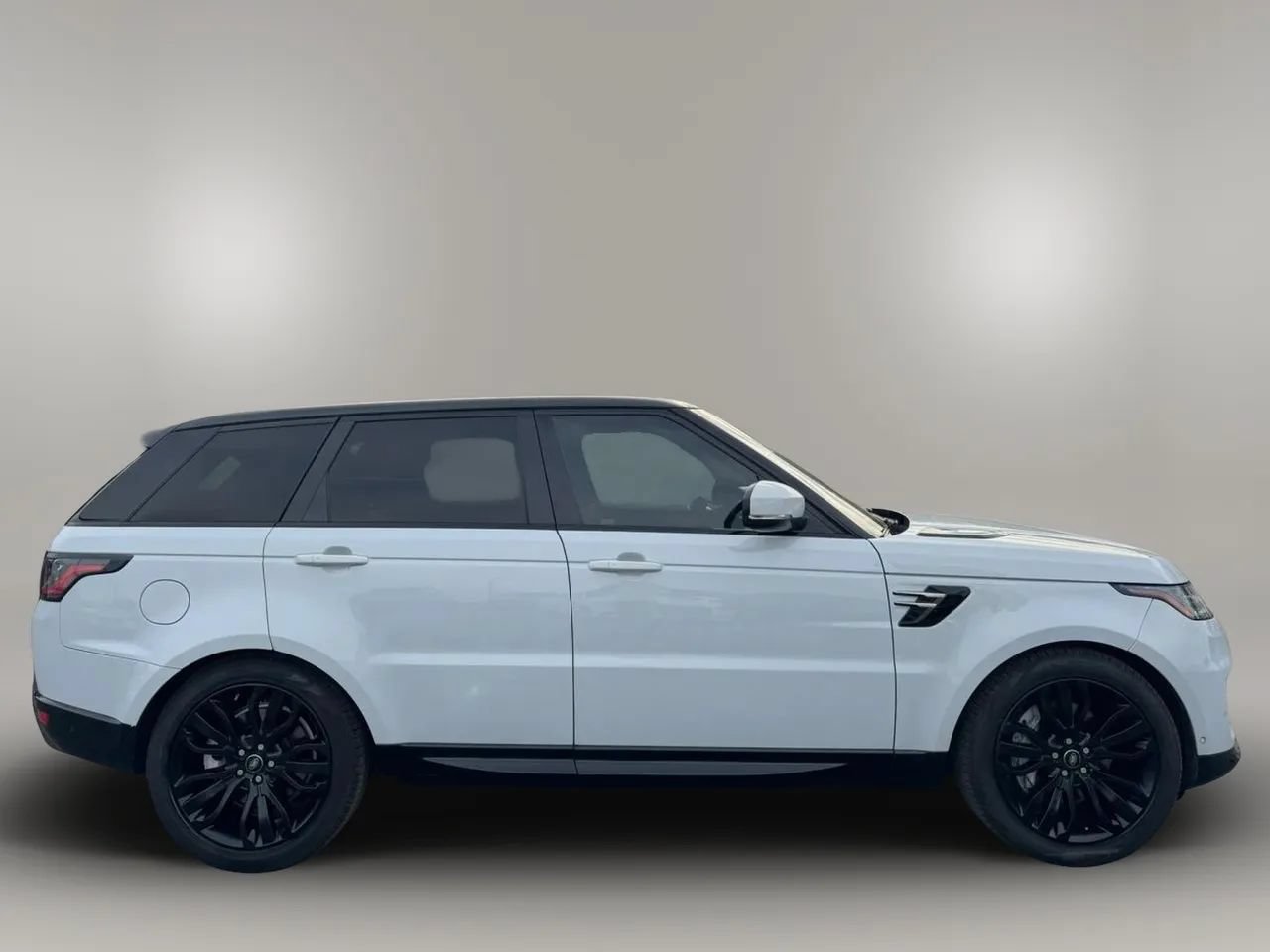 Used 2019 Land Rover Range Rover Sport HSE AWD/4WD image 6