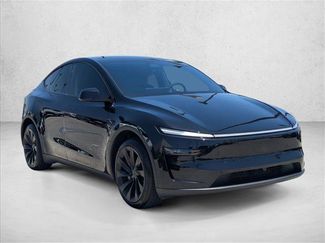 Used 2026 Tesla Model Y 2WD video 3